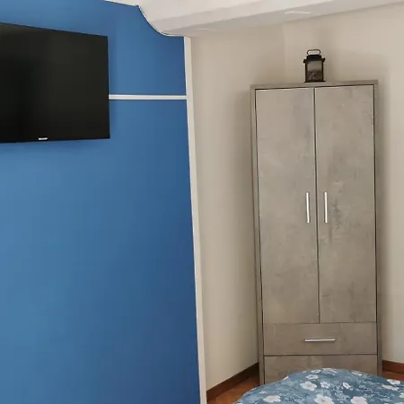 Voltri Arenzano 2 K M Dal Mare * ジェノヴァ