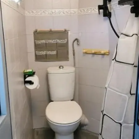 Voltri Arenzano 2 K M Dal Mare جنوة